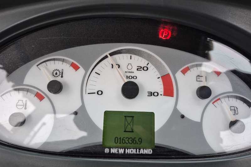 OmecoHub - Immagine NEW HOLLAND LB115B